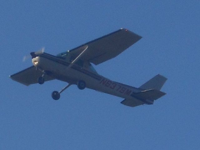 Cessna 152 (N6379B)