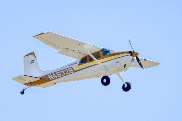 Cessna Skywagon 180 (N4632B) - Cessna 180 over Livermore Municipal Airport (CA). April 2021.