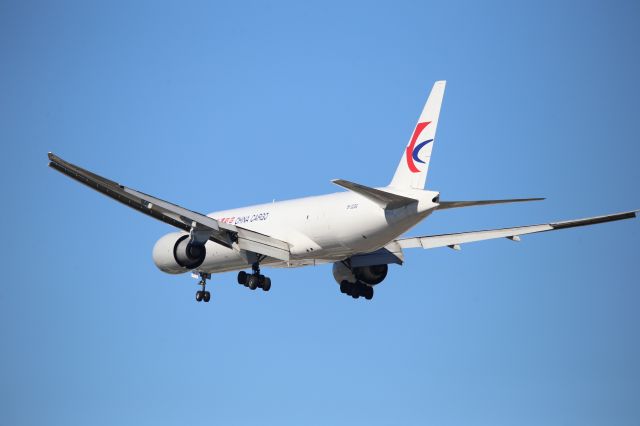 BOEING 777-200LR (B-220E)