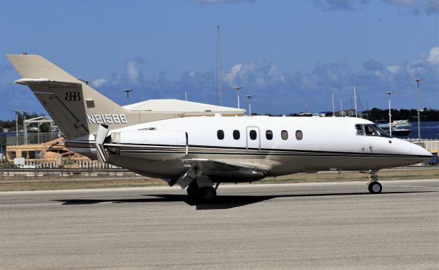 Hawker 800 (N215BB)