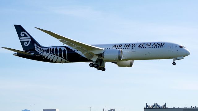 Boeing 787-9 Dreamliner (ZK-NZR) - BOE100 on final to Rwy 16R to complete a flight test on 10.6.19. (ln 919 / cn 65088).