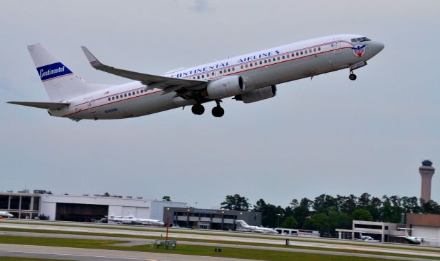 Boeing 737-900 (N75436)