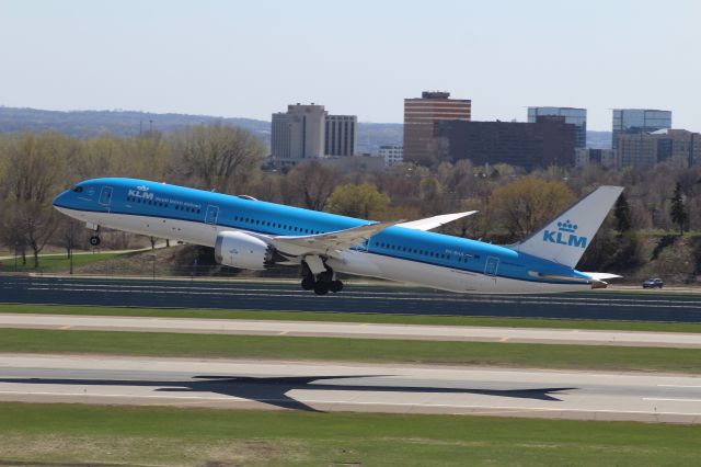 Boeing 787-9 Dreamliner (PH-BHA)