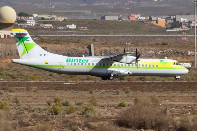 ATR ATR-72 (EC-IPJ) - TENERIFE SURbr /16/03/2008