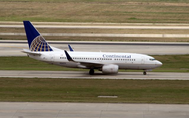 Boeing 737-700 (N54711) - 08-Mar-09