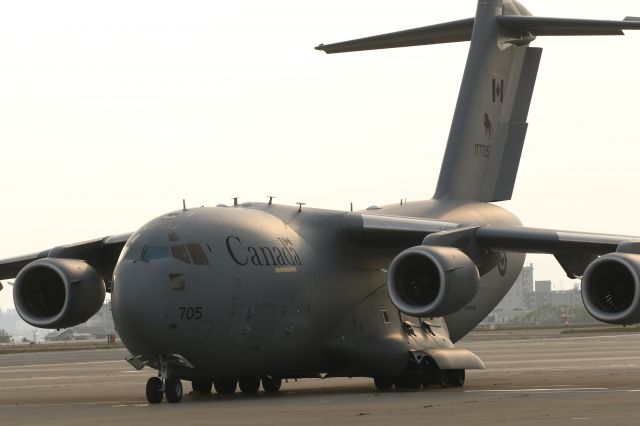 Boeing Globemaster III (17-7705) - 04 June 2016:Royal Canadian Air Force,Boeing CC-177 Globemaster III