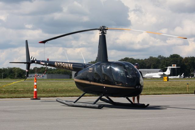 Robinson R-44 (N129WM)