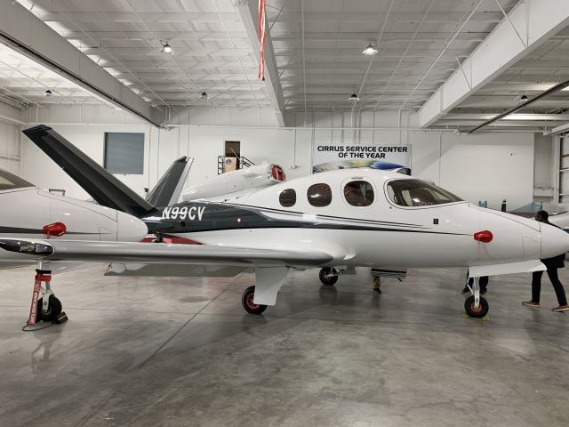 Cirrus Vision SF50 (N99CV)