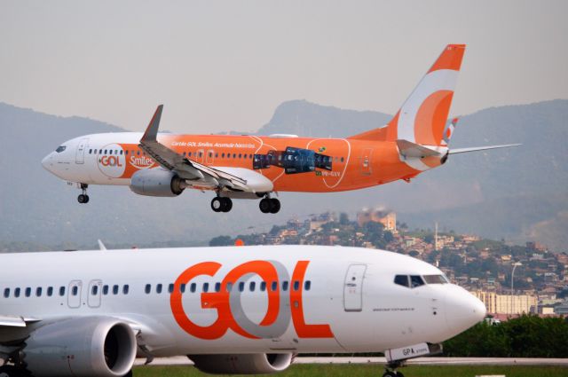 Boeing 737-700 (PR-GXV)