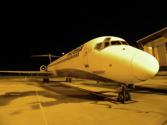 McDonnell Douglas MD-88 (N998DL)