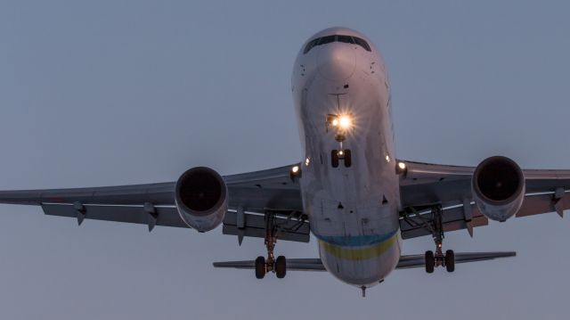 BOEING 767-300 (JA8359) - Hokkaido International Airlines / Boeing 767-381br /Feb.11.2016 Hakodate Airport [HKD/RJCH] JAPAN