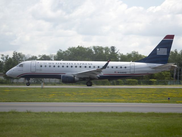 Embraer 170/175 (N106HQ) - 24 June 2015