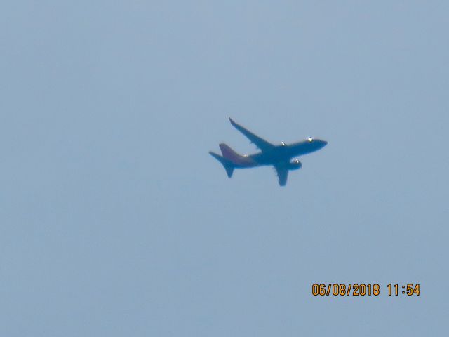 Boeing 737-700 (N748SW)