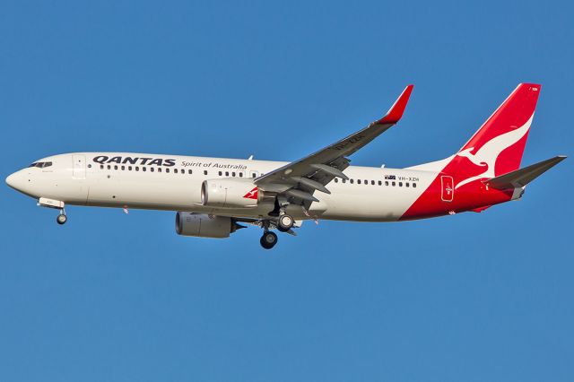 Boeing 737-800 (VH-XZH)
