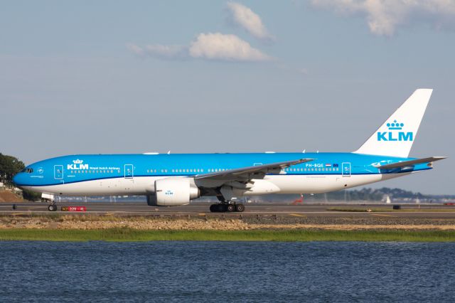 Boeing 777-200 (PH-BQE)