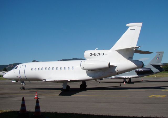 Dassault Falcon 900 (G-ECHB)