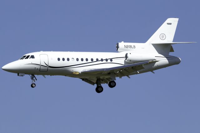 Dassault Falcon 900 (N918LB)