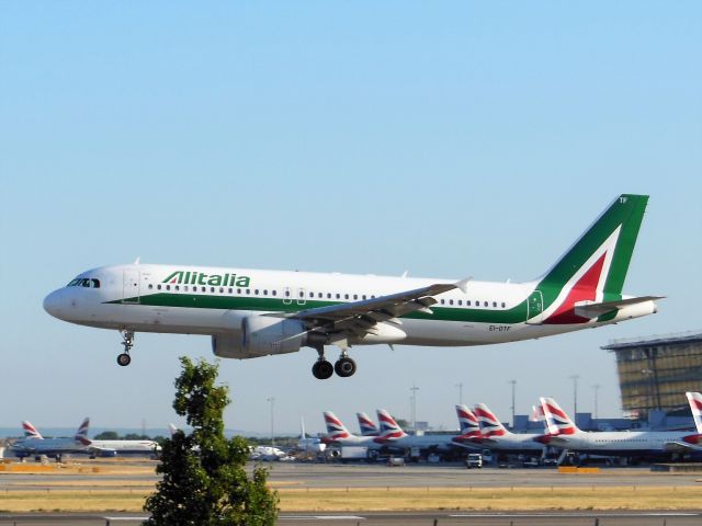 Airbus A320 (EI-DTF) - Alitalia (AZ) EI-DTF A320-216 [cn3906]br /London Heathrow (LHR). Alitalia flight AZ204 arriving from Rome Fiumicino (FCO). br /Alitalia began repainting the fleet with a new livery from June 2015, as new 49% owner-investor Etihad Airways (EY) attempted a revamp of the brand. This classic “Tricolor A” Alitalia livery dates back to 1969 and the arrival of AZ’s first Boeing 747’s.br /Taken from Viewing Area, T5 Thistle Hotel Bar, Bath Road (adjacent to runway 9L)br /2013 07 19  a rel=nofollow href=http://alphayankee.smugmug.com/Airlines-and-Airliners-Portfolio/Airlines/EuropeanAirlineshttps://alphayankee.smugmug.com/Airlines-and-Airliners-Portfolio/Airlines/EuropeanAirlines/a