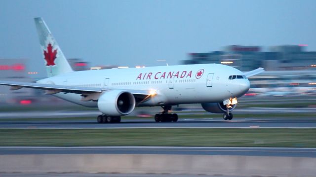 BOEING 777-200LR (C-FIUJ) - Boeing B777-200LR on takeoff roll, runway 23 at Toronto Pearson