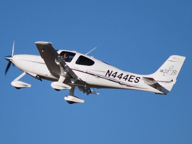 Cirrus SR-22 (N444ES) - ECOAIR LLC departing runway 20 at KJQF - 2/6/09