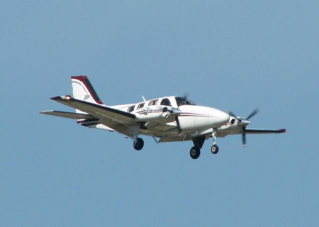 Beechcraft 55 Baron (N64200) - At Downtown Shreveport.