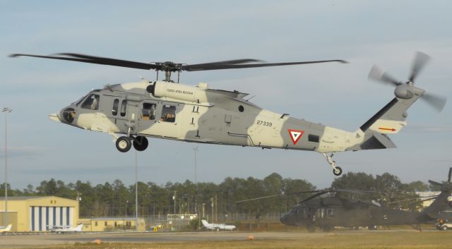 Sikorsky S-70 (02-7339) - Brand new UH-60 lifting off the pads