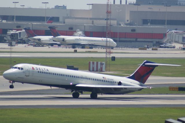 McDonnell Douglas DC-9-50 (N764NC)