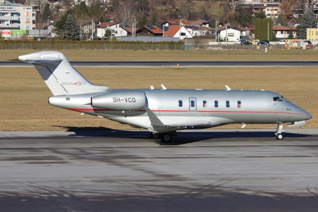 Canadair Challenger 350 (9H-VCD)