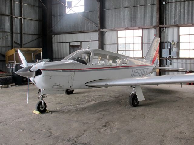 Piper Cherokee (N2135T)