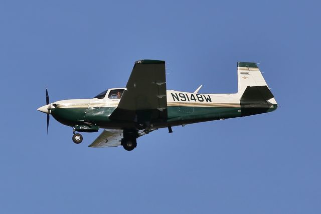 Mooney M-20 Turbo (N9148W)