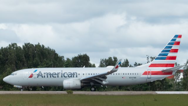 Boeing 737-800 (N947NN) - American Airlines on the runway shortly after landing from Miami. 