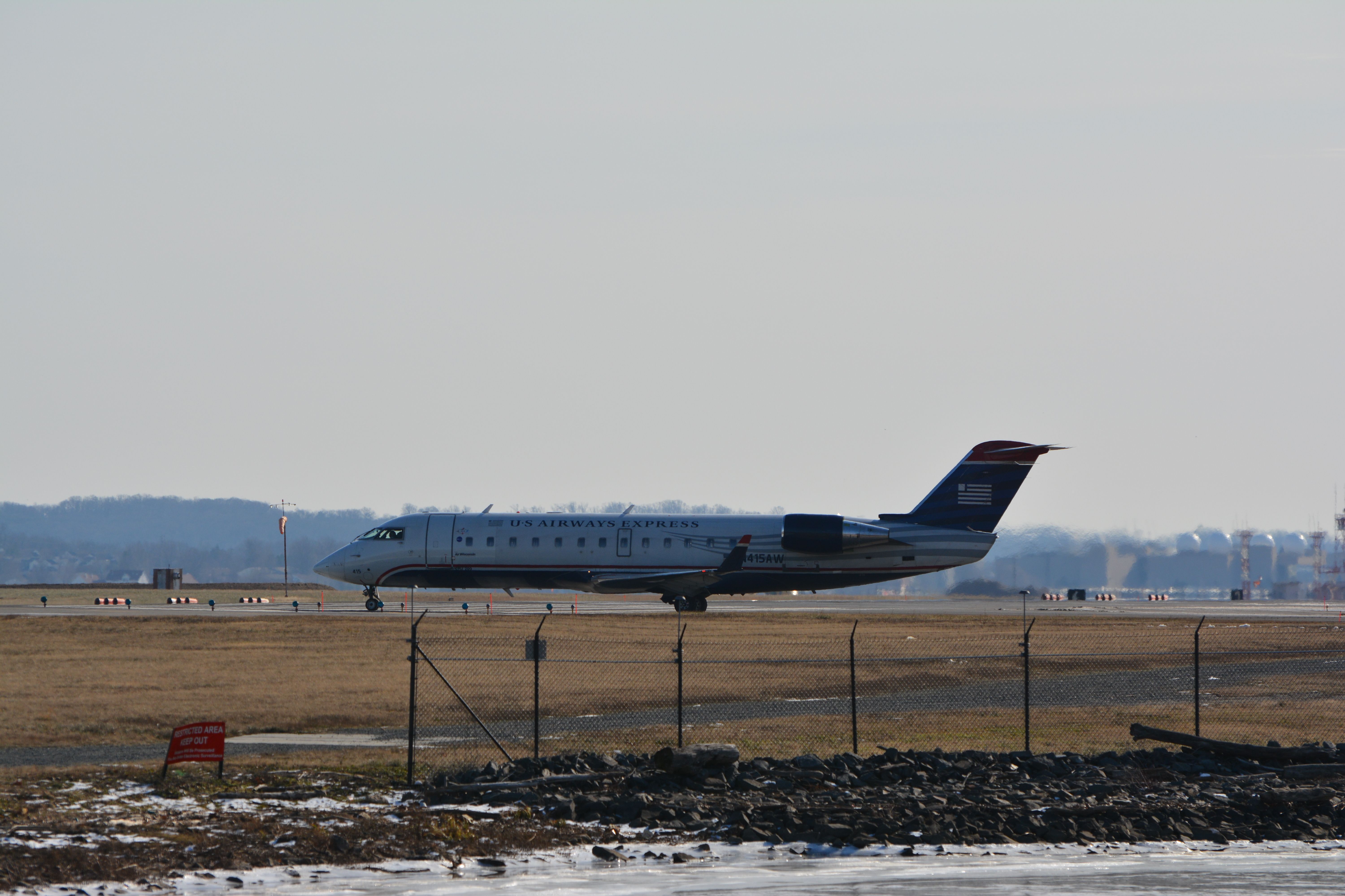 Canadair Regional Jet CRJ-200 (N415AW)