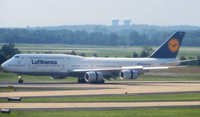 BOEING 747-8 (D-ABYG) - Lufthansa 747-8i "Baden Wurttemberg" 7/20/13