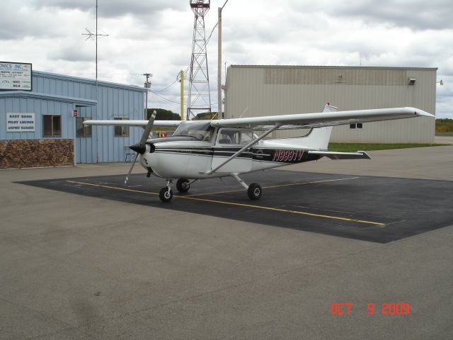 Cessna Skyhawk (N9991V)