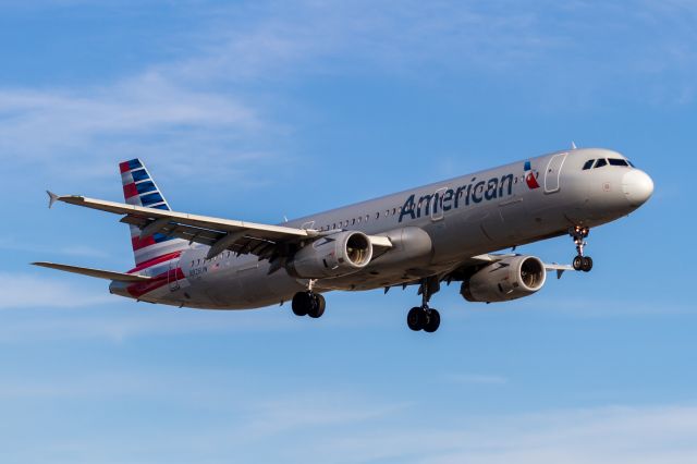 Airbus A321 (N926UW)