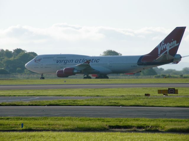 Boeing 747-400 (G-VXLG)