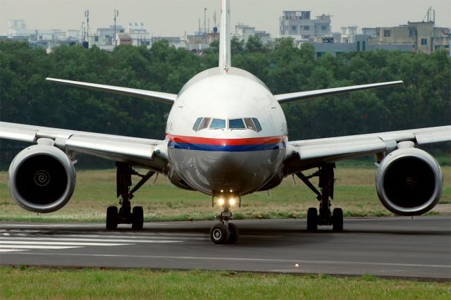 Boeing 777-200 (9M-MRC) - 22nd April, 2013