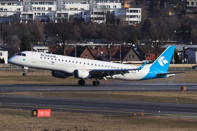 EMBRAER 195 (I-ADJN)