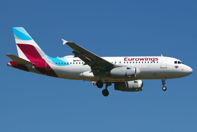 Airbus A319 (D-AGWB)