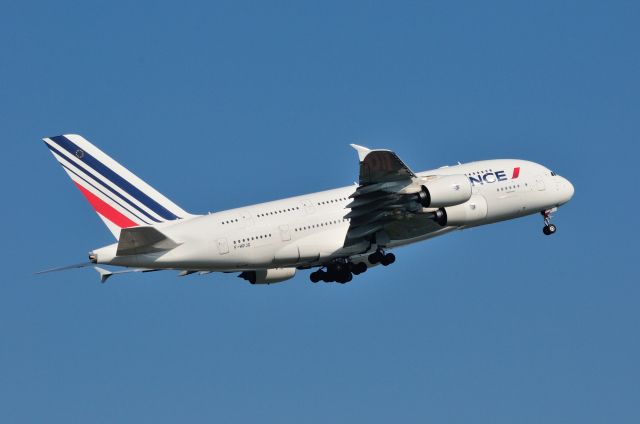 Airbus A380-800 (F-HPJG) - 2013/11/6