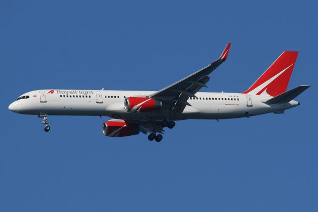 Boeing 757-200 (VQ-BTN)