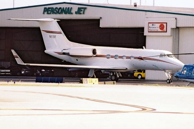 Gulfstream American Gulfstream 2 (N179T) - Seen here in Oct-02.  Registration cancelled 15-Aug-13.