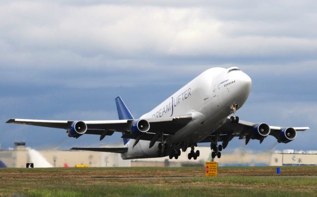 Boeing Dreamlifter (N718BA) - Boeing DreamLifter N718BA LCF