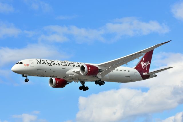 Boeing 787-8 (G-VOOH)