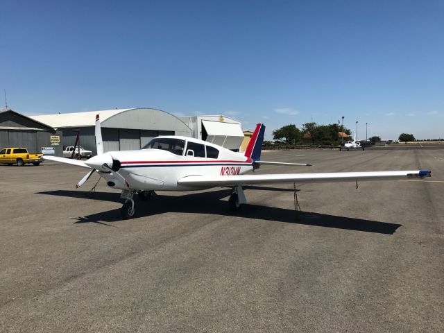 Piper PA-24 Comanche (N313MW)