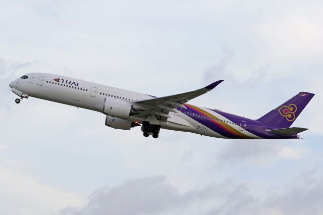 Airbus A350-900 (HS-THV)
