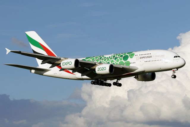 Airbus A380-800 (A6-EOJ)