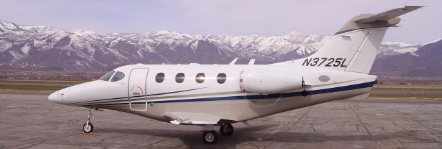 Beechcraft Premier 1 (N3725L)