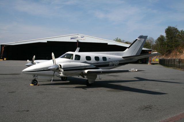 Cessna Skylane (N7BB)