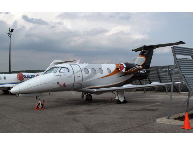 Embraer Phenom 100 (N26SH) - Another Phenom 100. These are remarkable aircraft. Very modern design and great passenger comfort.